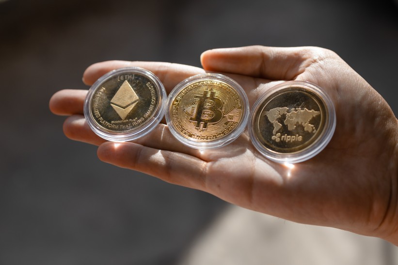 Cryptocurrency Payments Ethereum Bitcoin Ripple Coins Hand