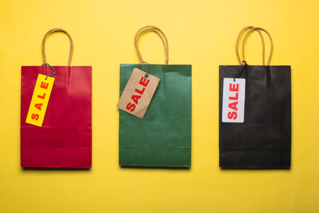 Shopping bag with SALE promotion tag